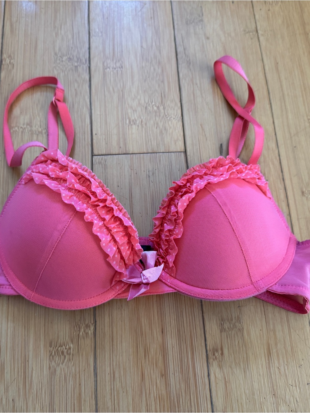 Vintage Y2K Marilyn Monroe Intimates ruffle bra